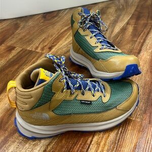 Like New North Face DryVent Waterproof Boots/Shoes